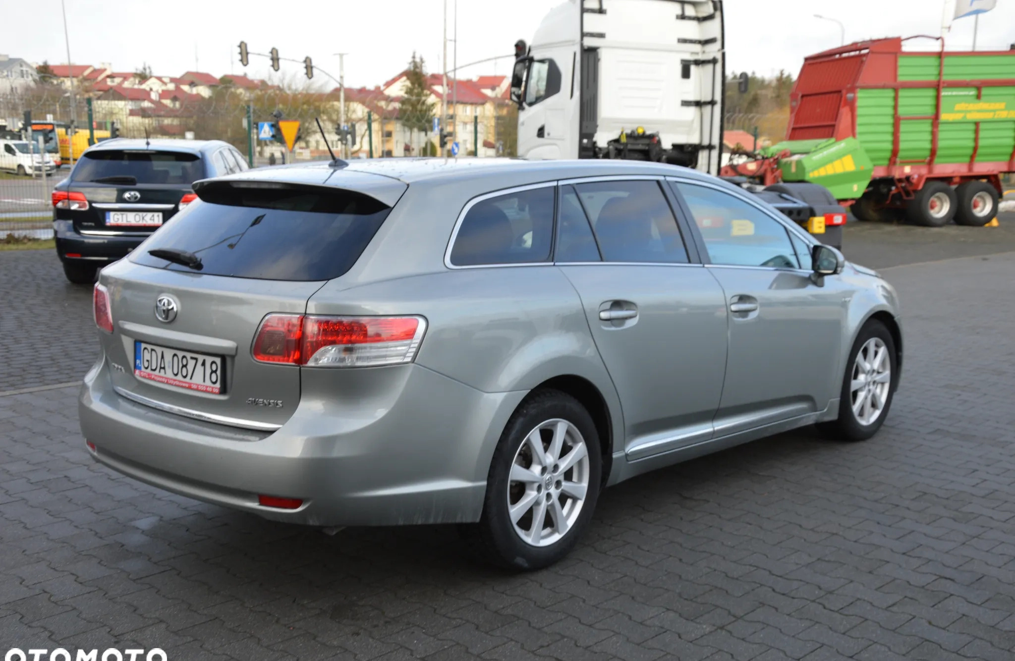 Toyota Avensis cena 10455 przebieg: 302365, rok produkcji 2010 z Chocz małe 254